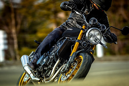Мотоцикл Kawasaki Z900RS SE